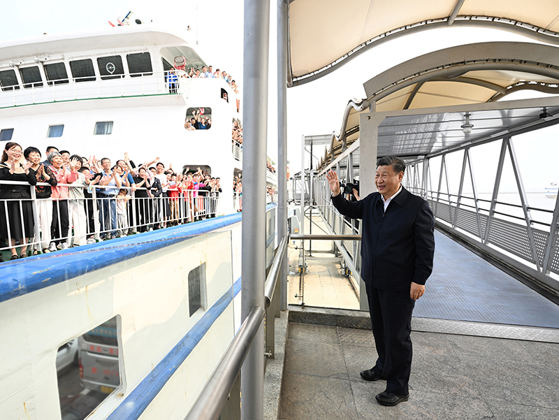 习近平在广东考察时强调 坚定不移全面深化改革扩大高水平对外开放 在推进中国式现代化建设中走在前列