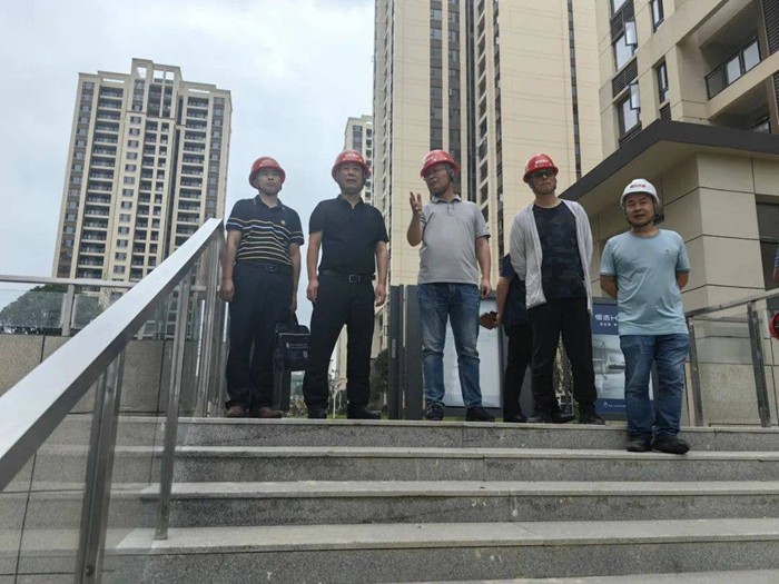 市住建局到碧江区开展建筑施工领域安全排查整治工作